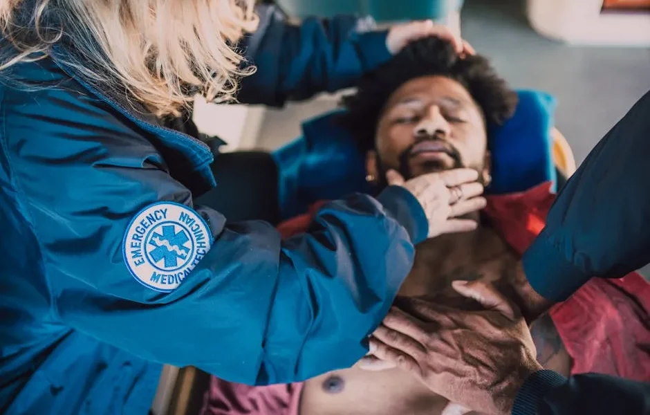 Bloat in Dogs (GDV): Critical Symptoms & Emergency Actions 2025