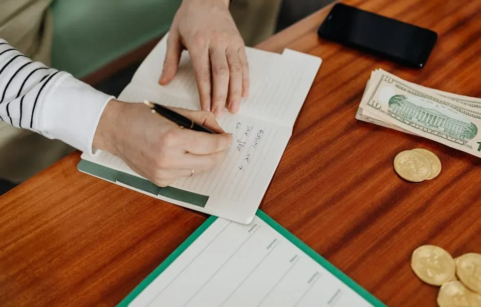 How to Budget for Emergency Vet Visits: Complete Guide 2025